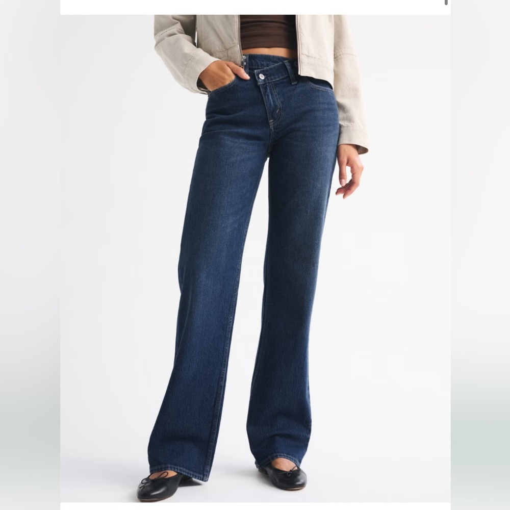 Abercrombie & Fitch High Rise 90’s Relaxed Dark Crossover Waistband size 28 NWT - Picture 2 of 11